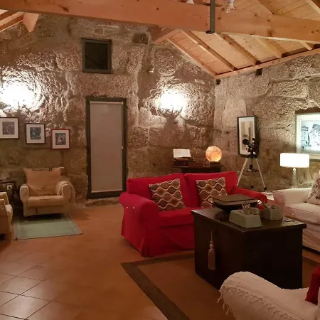 Casa Cerrado Do Cruzeiro * Oliveira (Porto)